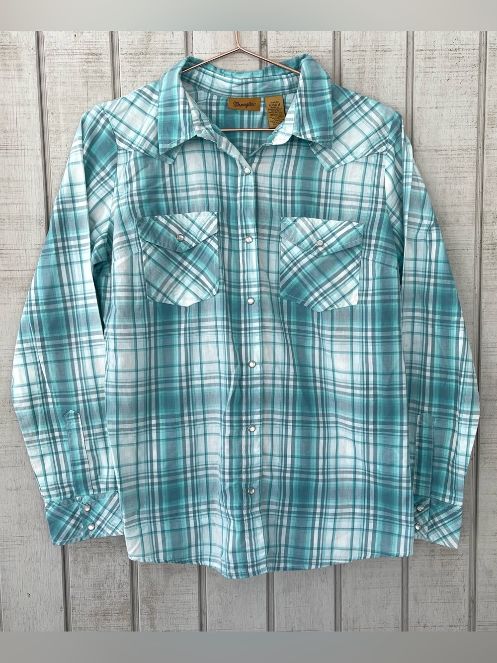 Wrangler Women’s Blue Plaid Pearl Snap Western Shirt Medium